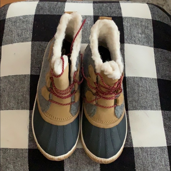 Sorel Shoes - Sorel Snow Booties